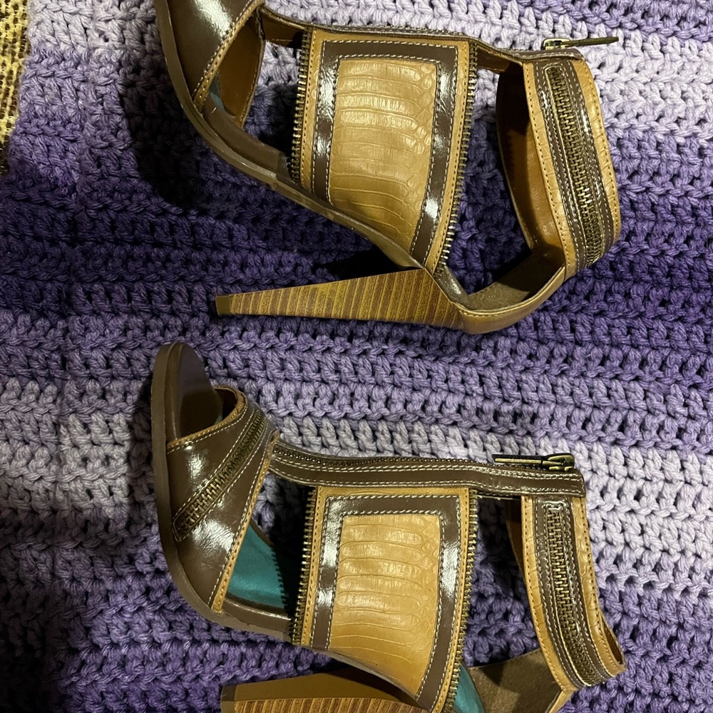 Michael Antonio Heels